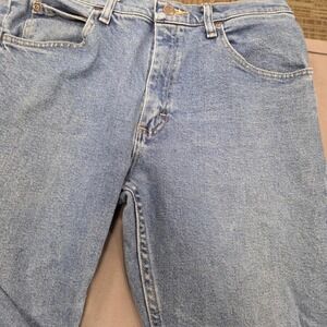 Wrangler Men's 32x30 Straight Leg Jeans Light Wash Cotton  1096FXVDB  Stretch